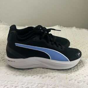 NEW women’s PUMA Black Sneakers with Light Blue Formstrip